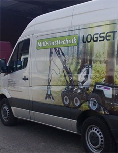 Service-Fahrzeug von MHD Forsttechnik